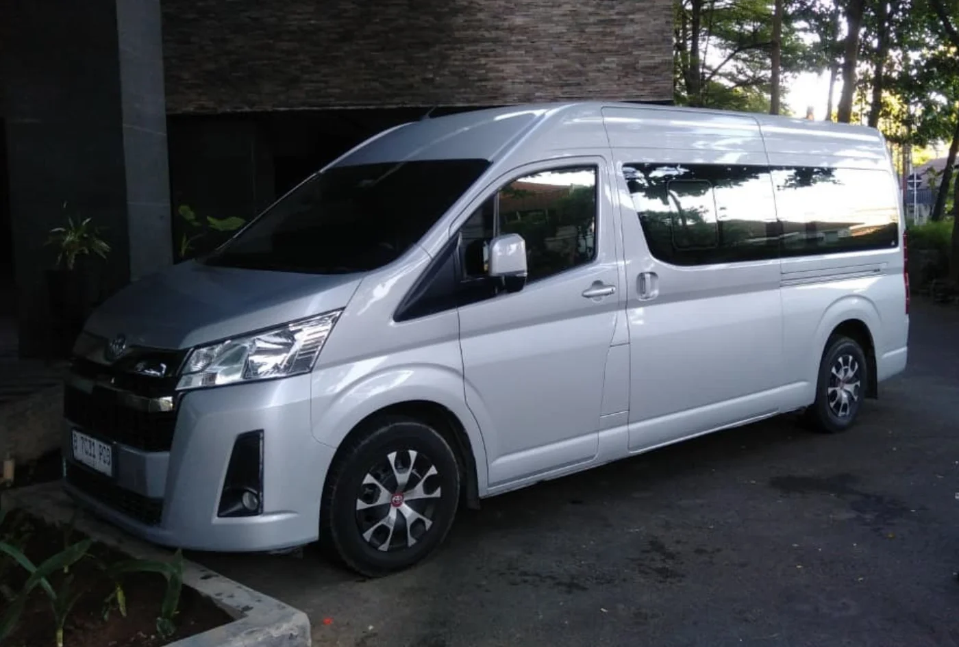 Hiace Premio